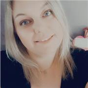 Donne des cours de soutien et de l'aide au devoirs niveau  primaire